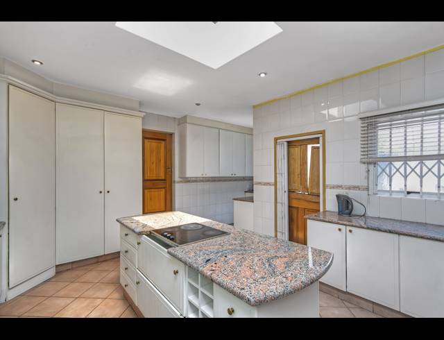 5 BEDROOM FREEHOLD FOR SALE IN MORNINGSIDE